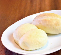 久留米市ランチメニュー「あいはなカフェ」のパン
