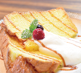 眺めのいいカフェ「あいはなカフェ」のシフォンケーキ
