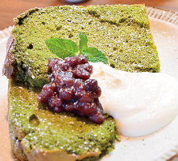 眺めのいいカフェ「あいはなカフェ」の抹茶シフォン